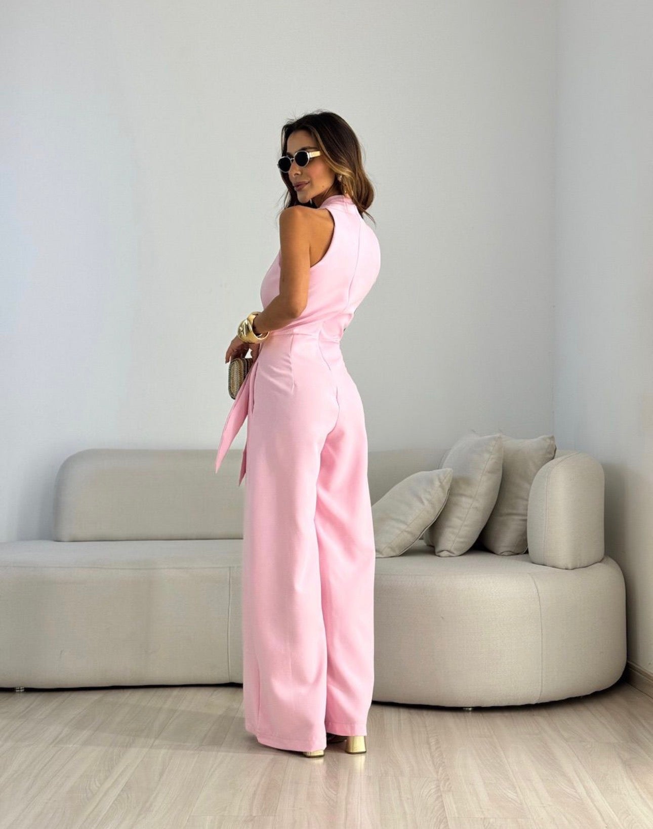 Laura Domínguez™ | Mono Carol F. Elegancia y Estilo Atemporal