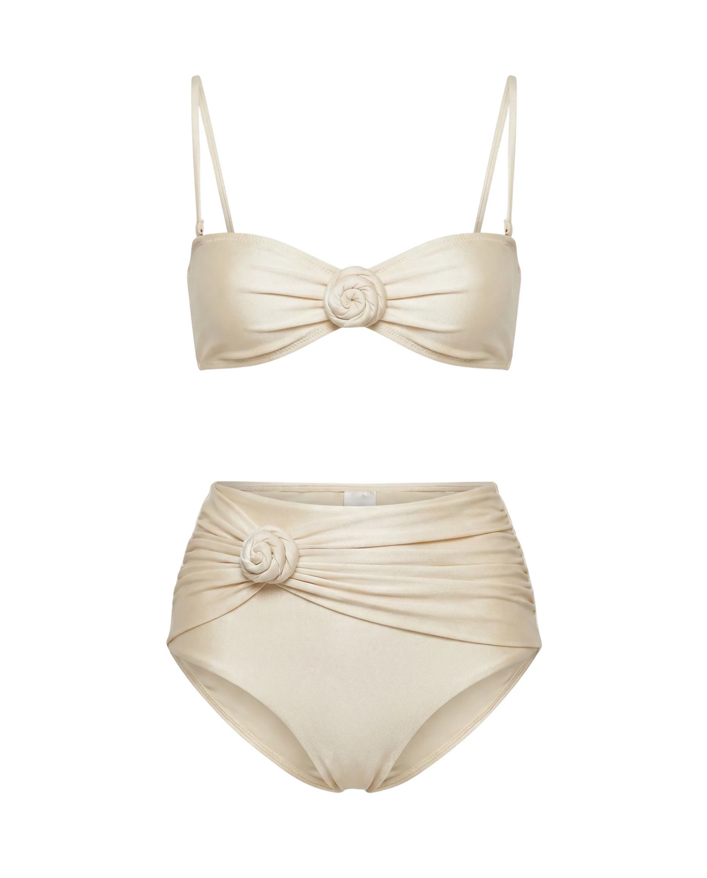 Bikini de alba con flores en 3D